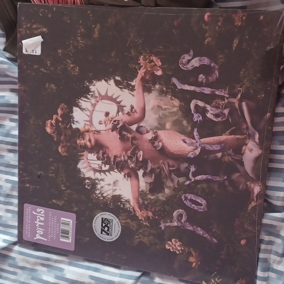 Melanie Martinez Portals Limited Edition Vinyl - Picture 1 of 3